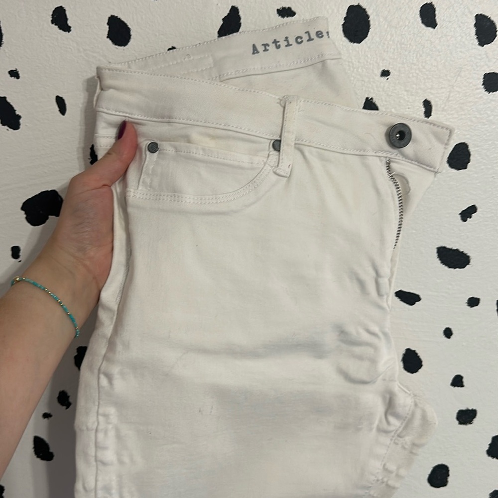 White skinny denim